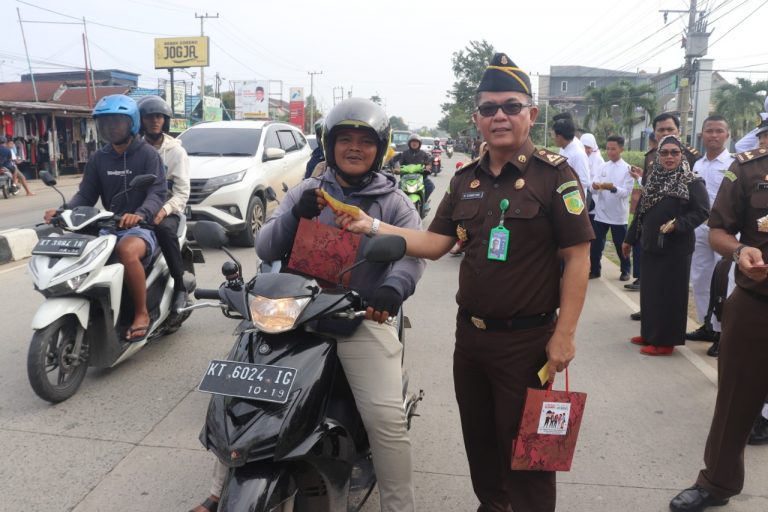 Hakordia, Kejati Kaltim Beberkan Capaian Satu Tahun dan Bagikan Stiker