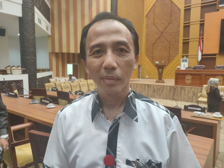 Beberapa Sekolah Tergenang Banjir, Asli Nuryadin: Jika Tak Memadai Silahkan Pulang