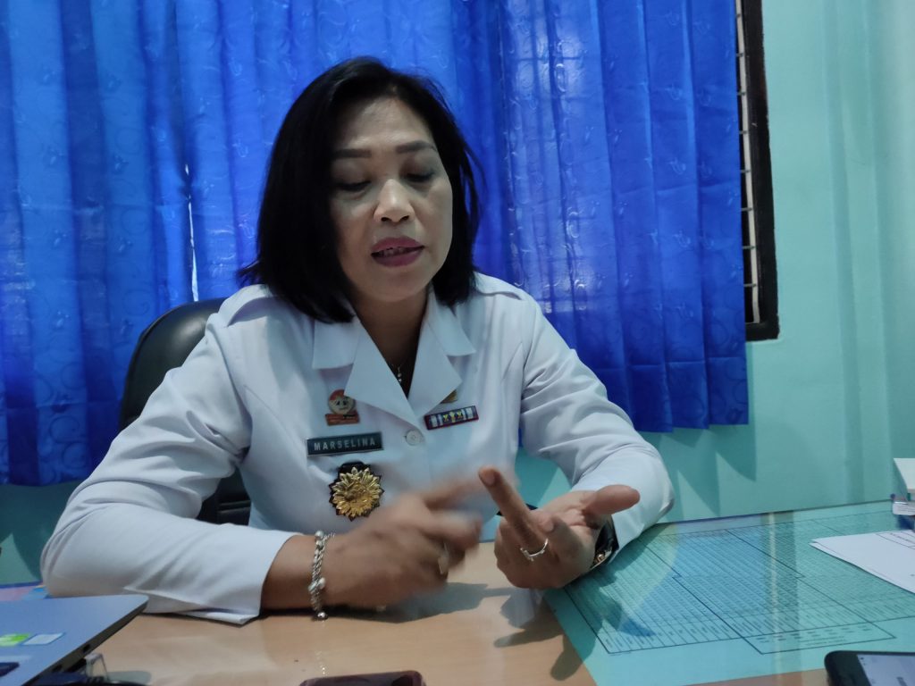 Rutan Klas IIA Over Capacity, Marselina Akui Jumlah Pegawai Lapas Kurang
Telah dibaca : 629 Kali.