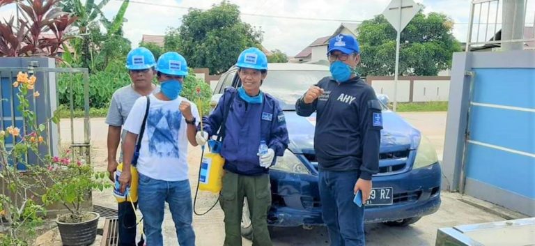Alfian Aswad Lakukan Penyemprotan Disinfektan Bantu Warga Cegah Covid-19