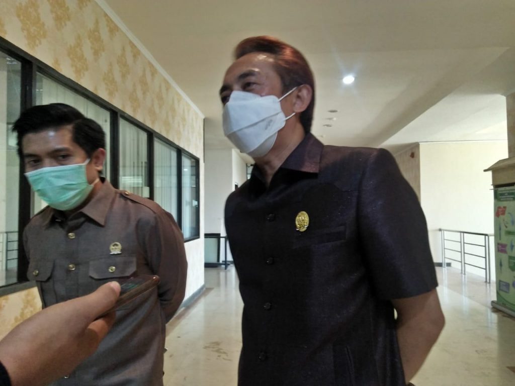 DPRD Alihkan Rp 1,83 Miliar Untuk Penanganan Covid-19 Di Bontang
Telah dibaca : 723 Kali.