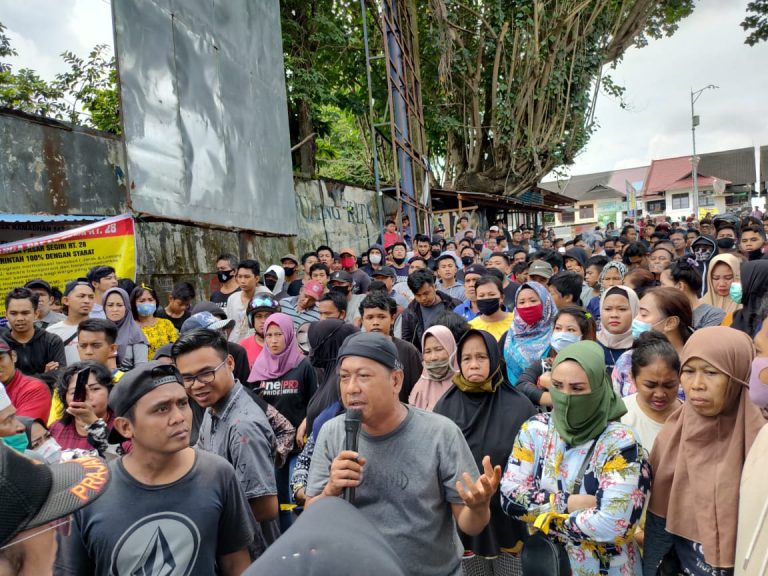 Hari Pertama Pembongkaran SKM Satpol PP Mundur, Warga Kembali ke Rumah