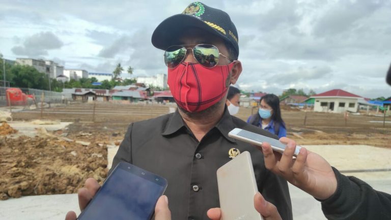 Komisi III Sidak, Proyek Lapangan Sepak Bola Tanjung Laut Dikeluhkan Warga