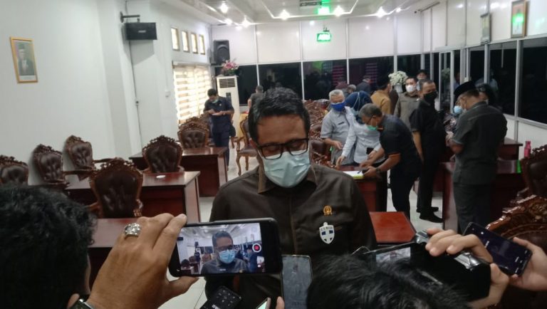 Budiono Resmi Gantikan Thohari Azis Jadi Wakil Ketua DPRD Balikpapan