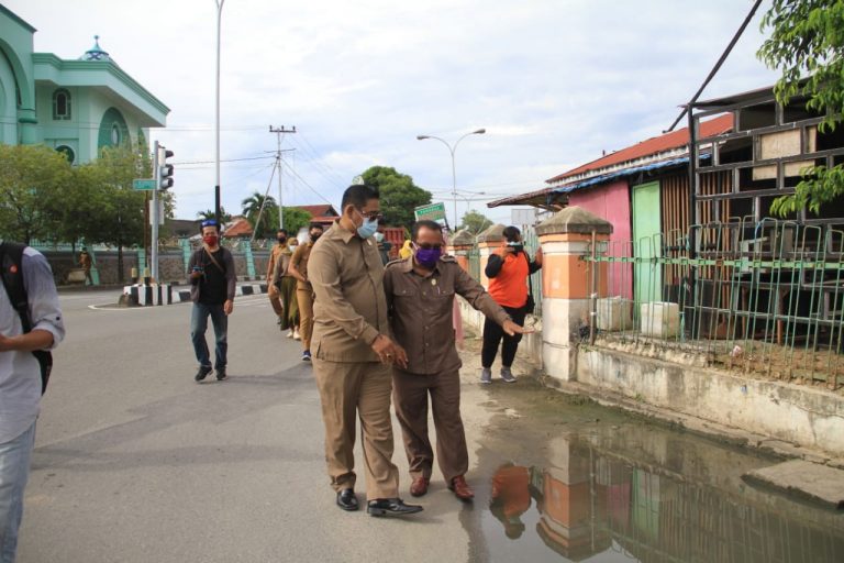 Komisi III DPRD Bontang Minta Dinas PUPR Serius Tanggani Genangan Air Depan Masjid Al-Hijrah