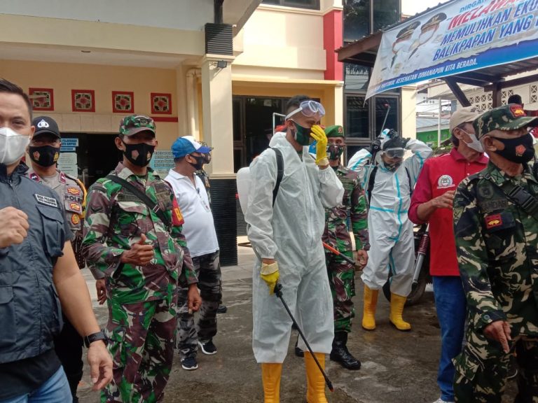 Yonzipur 17/AD Ananta Dharma Lakukan Penyemprotan Disinfektan