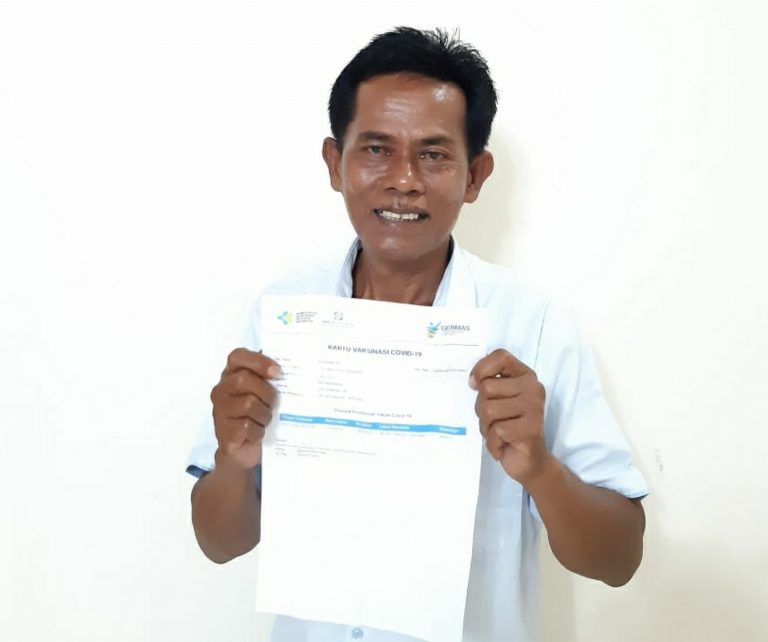 Yulianus Ikut Vaksinasi Termin Kedua