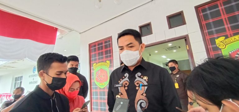 Pemkot Samarinda Tanggapi Keluhan Warga Terkait Tumpukan Sampah di Jalan Cendana