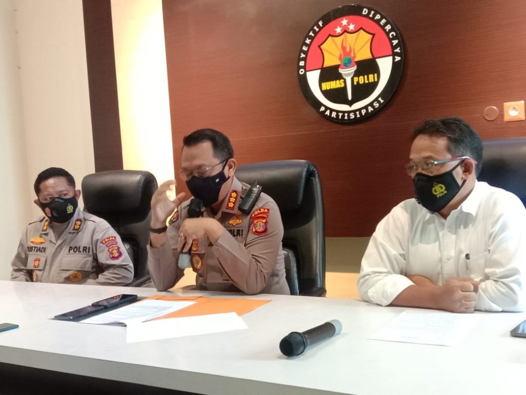 Tersangka Pelecehan Jurnalis Lewat Medsos Berhasil Diringkus Polisi
            
            Telah dibaca : 931 Kali.