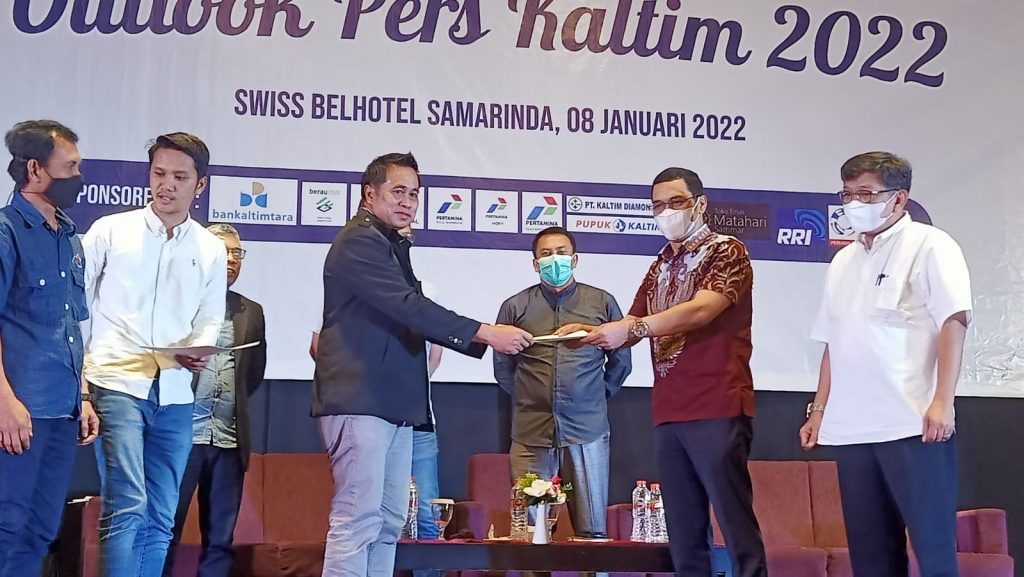 Media Sehat Taat Aturan