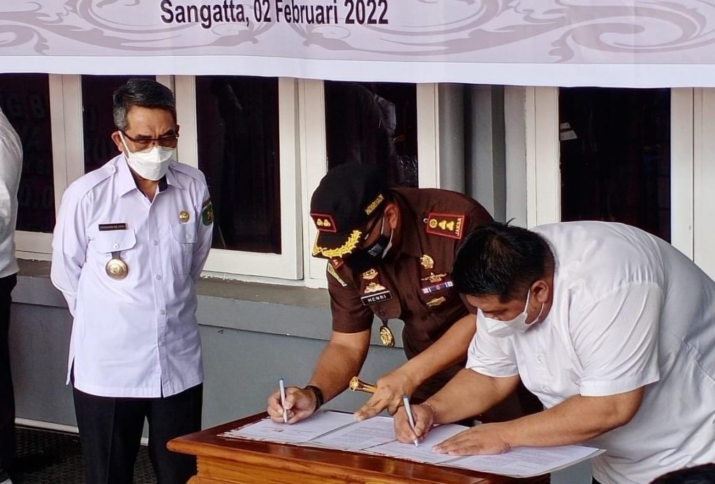 MOU Pemberian Bantuan Hukum, Ardiansyah Harap Perusda Segera Diperbaiki
Telah dibaca : 1.149 Kali.