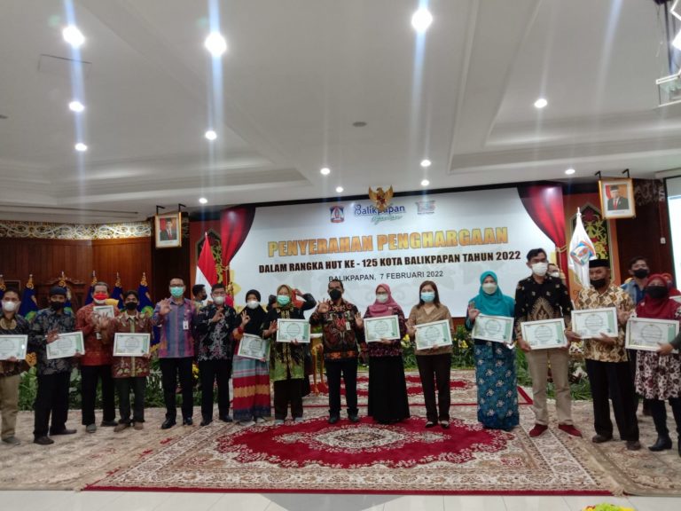 125 Para Peduli Lingkungan terima Penghargaan dari Wali Kota Balikpapan