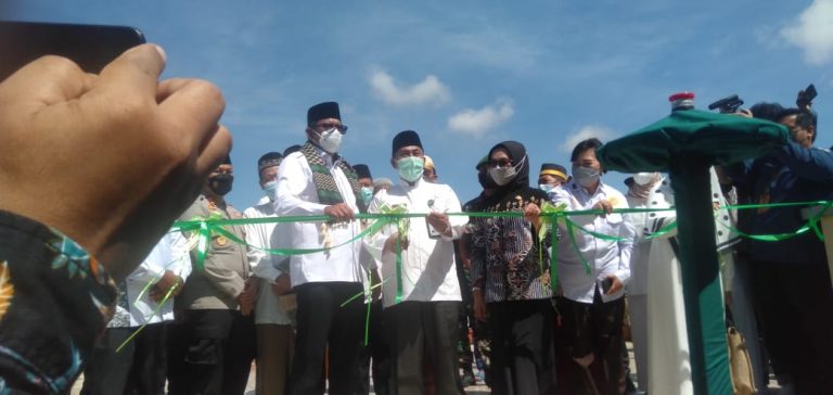 Resmikan Masjid Terapung, Basri Harap Bukan Dijadikan Tempat Swafoto