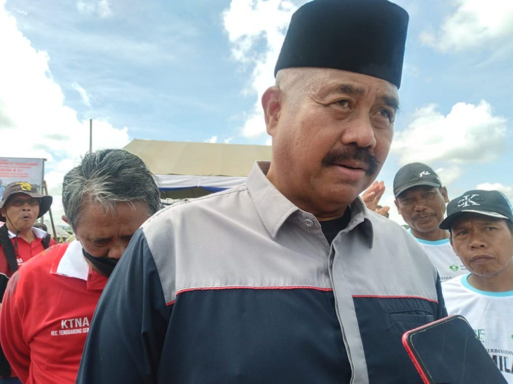 Bupati Edi Minta Pengurus KTNA Agar Memperhatikan Keluhan Para Petani
            
            Telah dibaca : 1.123 Kali.