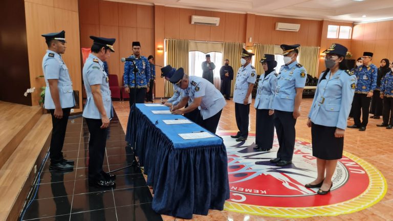 Sofyan Lantik Pegawai Kemenkumham Kaltim, Lima yang Harus Dijaga Pegawai