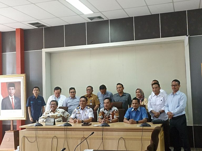 Komisi II DPRD Kaltim Gelar RDP, Bahas Pengelolaan Pandu Tunda Jembatan Mahakam