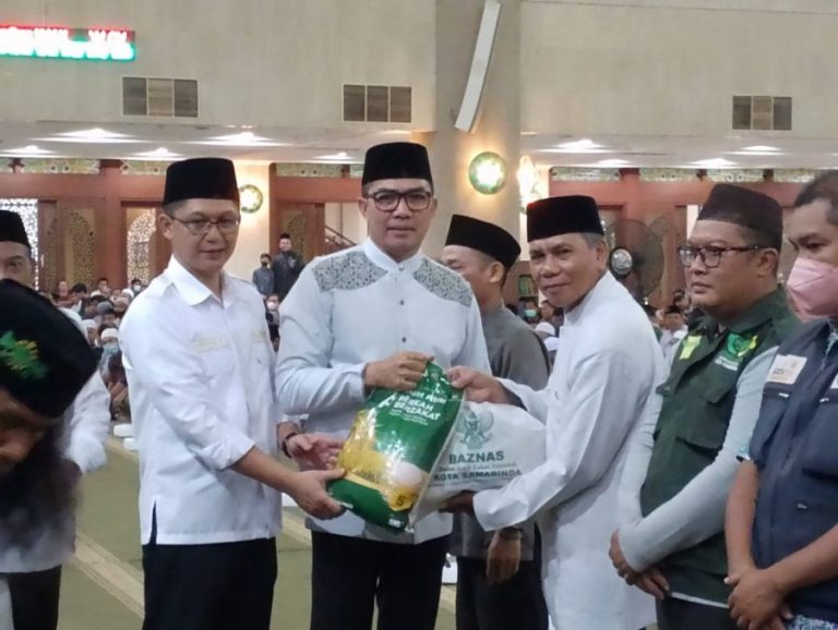 Pemkot-Baznas Samarinda Bagikan 4.000 Paket Sembako Untuk Mustahik