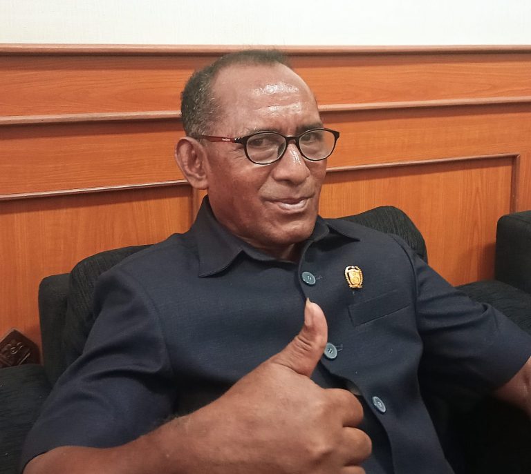 Ubaldus Badu Minta Pemkab Kutim Jamah Kembali Program Air Bersih dan Listrik di Kaubun