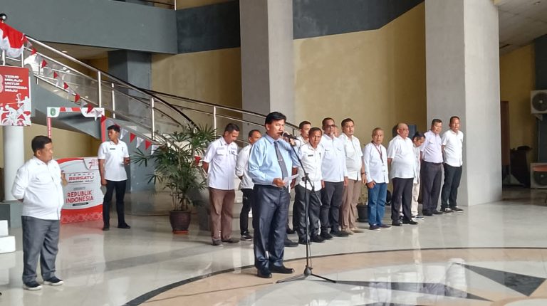 Teks: Sekda Kukar dalam acara Sertijab di Kantor Dispora Kukar, Rabu (4/10/2023)