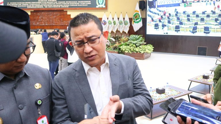 Pansus Minta Pj Gubernur Batasi Penjualan BBM Untuk Kendaraan Luar Kaltim