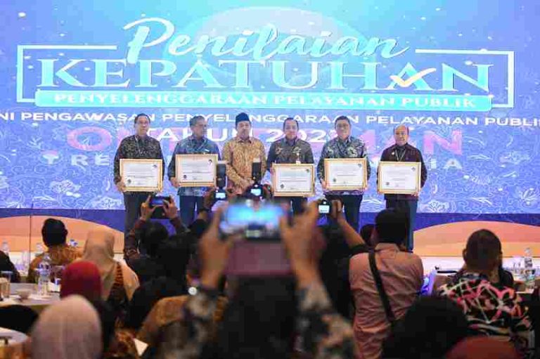 Kemenkumham Sukses Raih Penghargaan Penilaian Kepatuhan Penyelenggaraan Pelayanan Publik