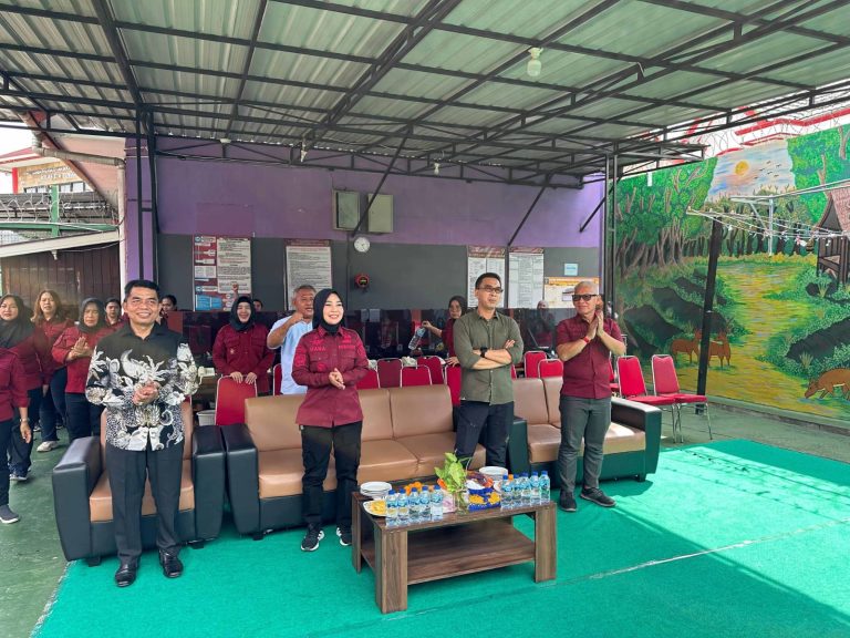 Sambut Tahun Baru, Kakanwil Pantau Kesiagaan dan Kreativitas Warga Binaan di Lapas Tenggarong