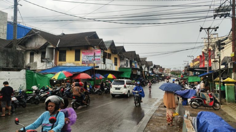 Pakai Bahu Jalan untuk Parkir, Pelaku Usaha Wajib Setor Retribusi