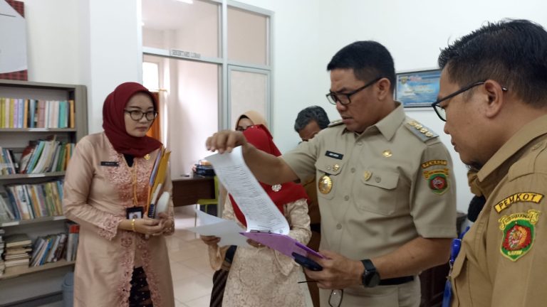 Langsung Pimpin Sidak, Wali Kota Andi Harun Kecewa Banyak Guru SMPN 22 Pulang Lebih Awal
