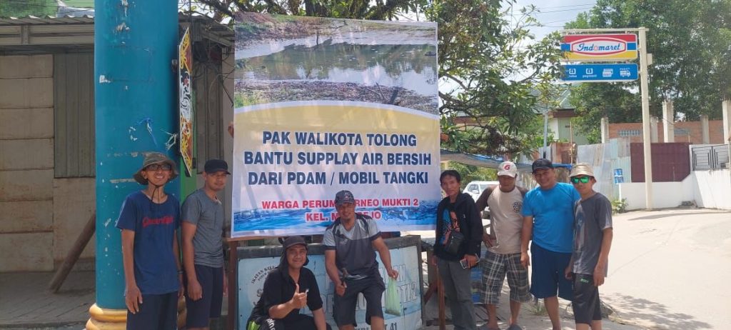 Warga Perumahan Borneo Mukti 2 Demo, Tuntut Bantuan Air Bersih dari Pemkot Samarinda
