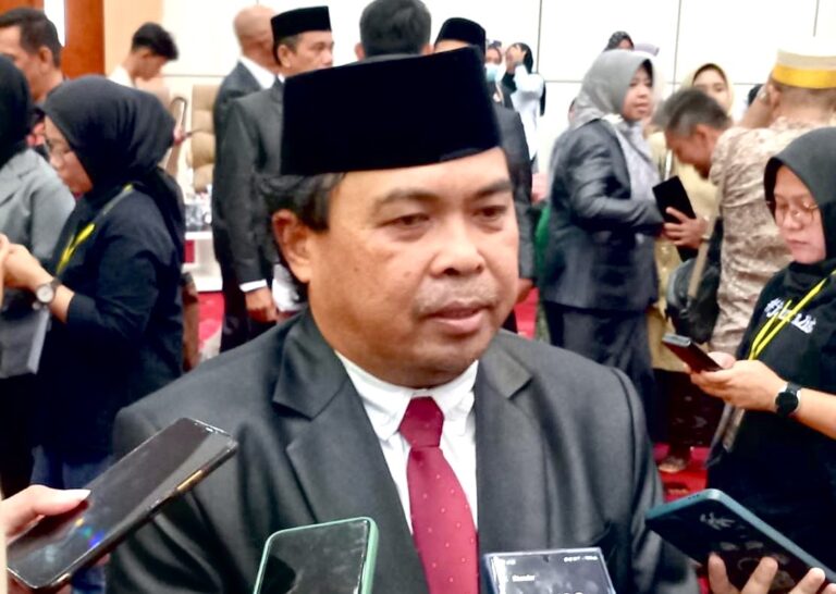 Mundur dari DPRD, Agus Haris Bakal Berlaga di Pilkada Bontang, Siapkan Penggantinya Kader Muda 21 Tahun