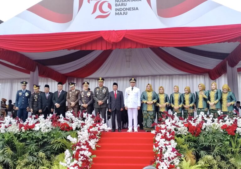 Khidmat Dalam Mendung, Pemkot Samarinda Gelar Upacara HUT Ke-79 RI