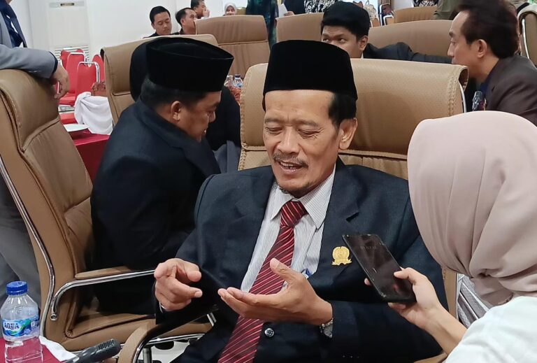 DPRD Minta Pemerintah Perhatikan Dampak Proyek Drainase Sendawar