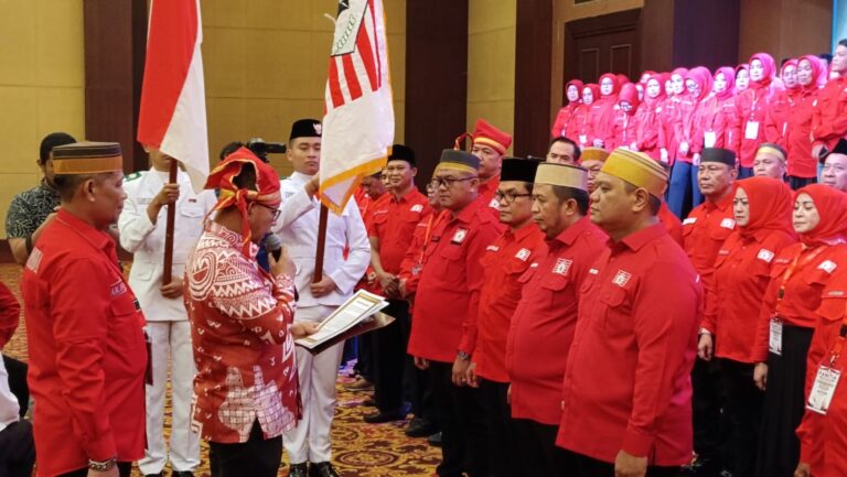 Lantik 361 Pengurus Baru, KKSS Samarinda Siap Perkuat Peran Dalam Pembangunan Kota Tepian