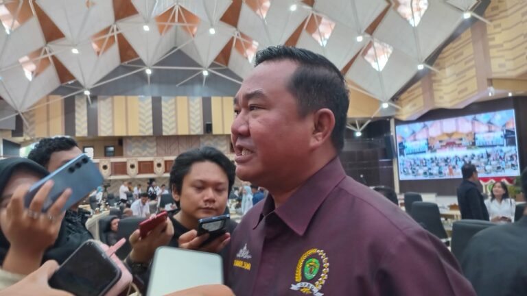 Ekti Imanuel akan Fokus Perjuangkan Pembangunan Jalan Kubar-Mahulu