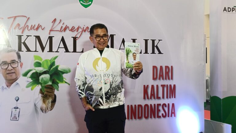 Dari Pulau Punjung ke Panggung Nasional: Akmal Malik, Bukan Birokrat Biasa