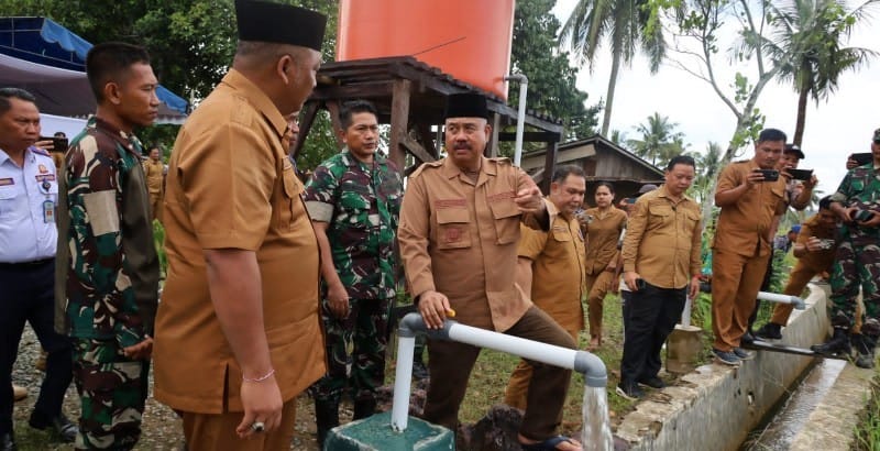 Dukung Produktivitas Pertanian, Bupati Kukar Tinjau Pembangunan Sumur Bor di Kerta Buana
            
            Telah dibaca : 584 Kali.