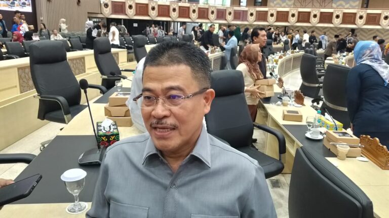 Insentif Guru Honor Telat, Dewan Desak Perbaiki Sistem Data