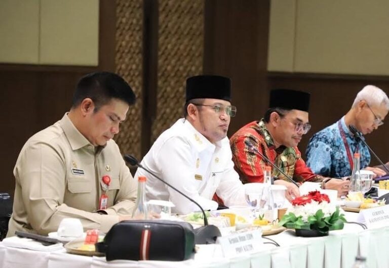 Gubernur Kaltim Minta Angkutan Alat Berat Pindah ke Sungai