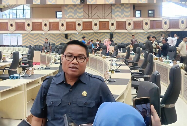 Guntur Soroti 5.000 Alat Berat Belum Bayar Pajak, DPRD Akan Tindak