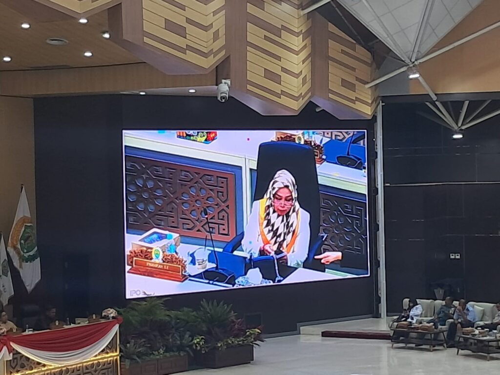 Tak Hadir Rapat Paripurna Lagi, Gubernur Jadi Sorotan