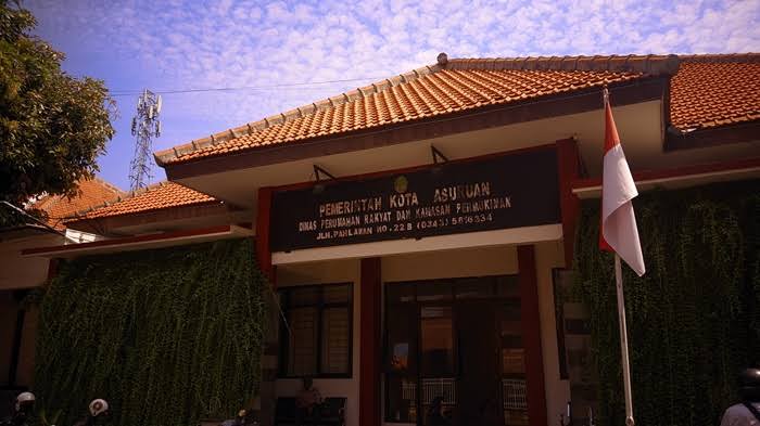 300 Rumah Tak Layak Huni di Kota Pasuruan Mulai Direhab, Dana Langsung Masuk ke Rekening Warga
            
            Telah dibaca : 1.935 Kali.