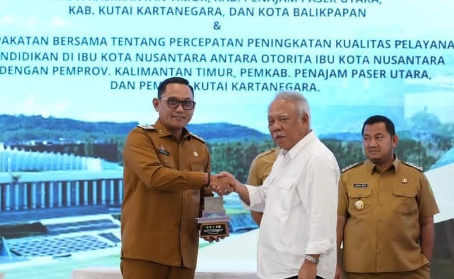 Pemprov Kaltim dan OIKN Sepakati Batas Wilayah IKN
            
            Telah dibaca : 2.039 Kali.