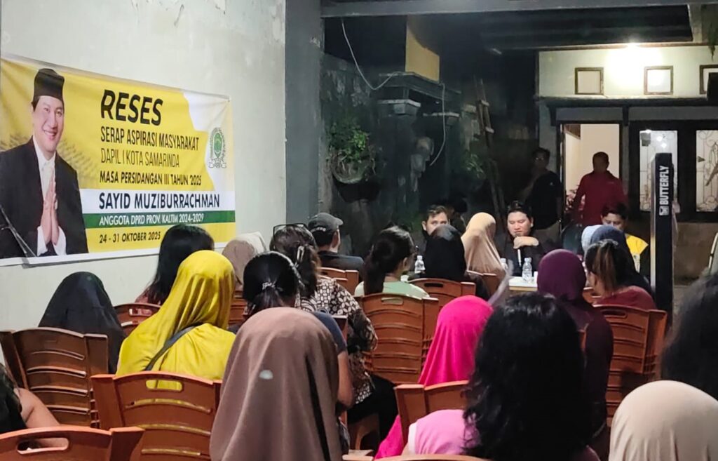 Sayid Serap Keluhan Warga Soal Air Bersih dan Banjir Saat Reses di Raya Permai
            
            Telah dibaca : 1.541 Kali.
