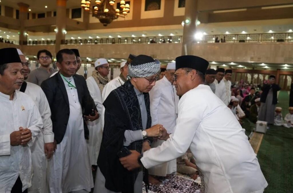 Tablig Akbar Buya Yahya Jadi Momentum Penguatan Ukhuwah dan Doa Bersama untuk Indonesia
Telah dibaca : 1.084 Kali.