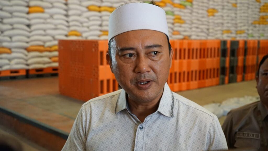 DPRD Samarinda Desak Pemkot Stabilkan Harga Pangan, Sidak Temukan Kenaikan Cabai dan Bawang
Telah dibaca : 966 Kali.