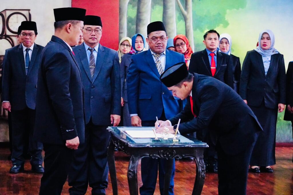 Direktur Baru RSUD dr R Soedarsono Dilantik, Pemkot Pasuruan Dorong Lompatan Kualitas Layanan
Telah dibaca : 1.099 Kali.