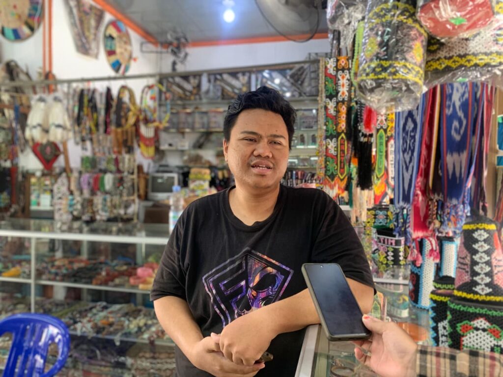 Pelaku UMKM Souvenir Kaltim Harapkan Dukungan Event dan Wisata Kembali Digencarkan
Telah dibaca : 874 Kali.