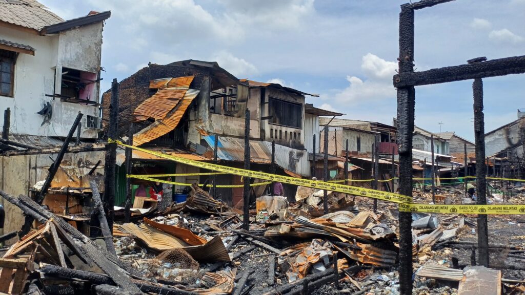 Si Jago Merah Lalap 44 Bangunan di Pasar Segiri