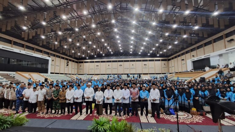 Andi Harun Lepas 1.024 Jemaah Haji Samarinda, Tekankan Pentingnya Menjaga Lisan