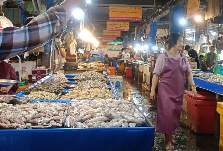 Pasar Segiri Lesu Jelang Iduladha, Pedagang Keluhkan Pembeli Mulai Berhemat